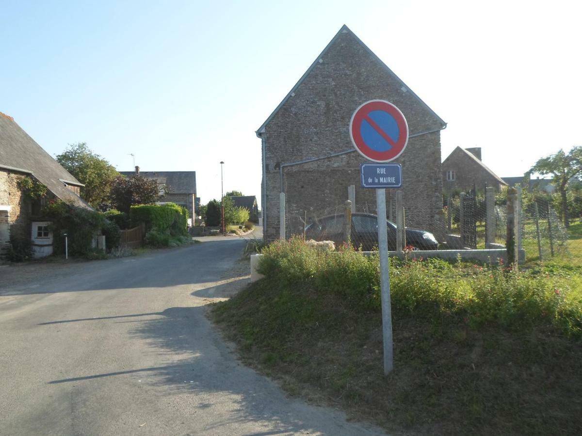 Bed and Breakfast Les Colombes De La Baie Du Mont Saint-Michel Aucey-la-Plaine Zewnętrze zdjęcie